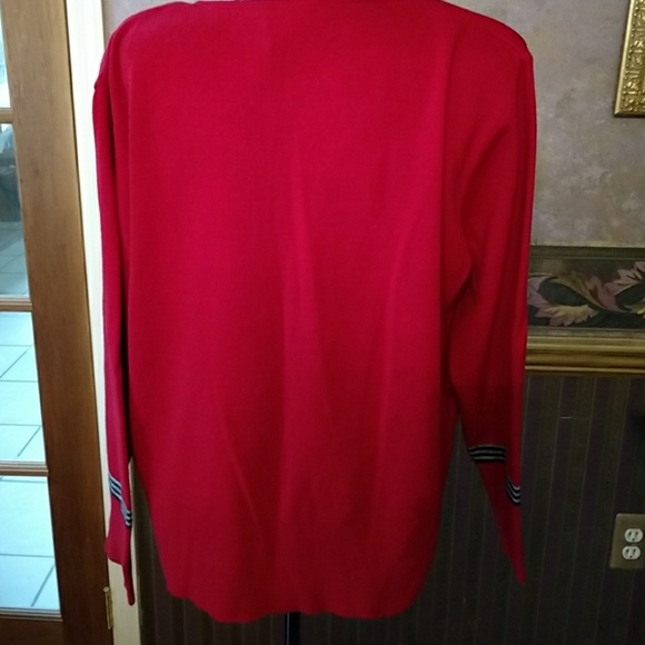 Top - Picture 4 of 4